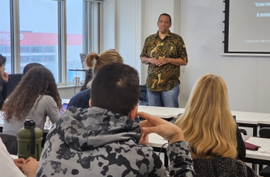 EBA Students in Amsterdam Explore City Marketing During Project Week 